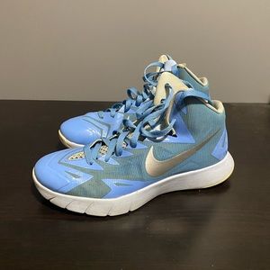 Nike Zoom Hyperquickness Basketball Shoe